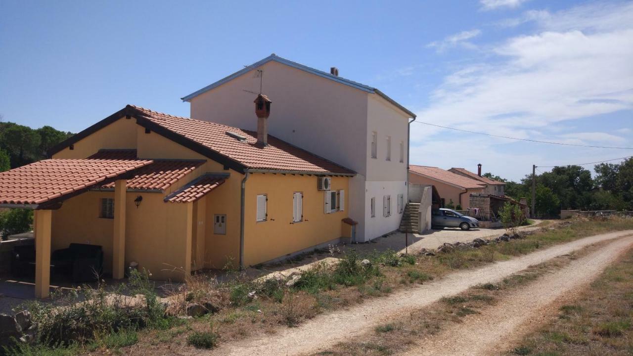Apartments Angeline Rovinjsko Selo Exterior photo